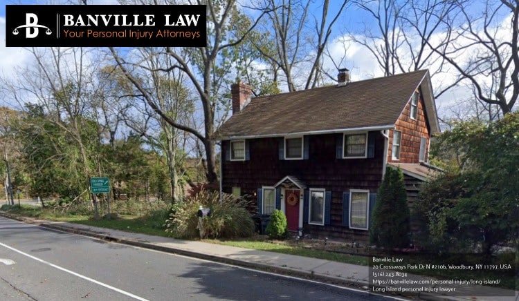 personal injury attorney in Woodbury, New York near historic home