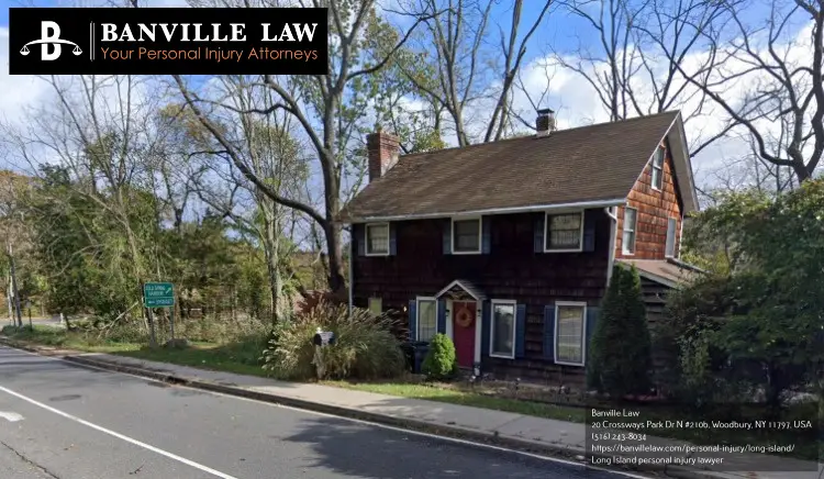 personal injury attorney in Woodbury, New York near historic home